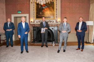 Dienstenpact aangeboden aan Rutte_2, 30 juni 2021 (Schoonmakend Nederland, Veneca, Nederlandse Veiligheidsbranche, Erkende Verhuizers)